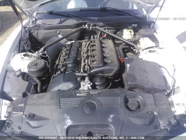 4USBT334X3LR64764 - 2003 BMW Z4 2.5 WHITE photo 10