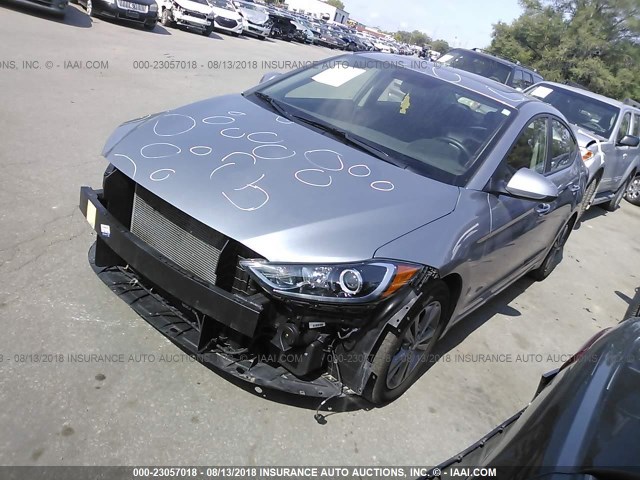 5NPD84LF2HH161613 - 2017 HYUNDAI ELANTRA SE/VALUE/LIMITED GRAY photo 2