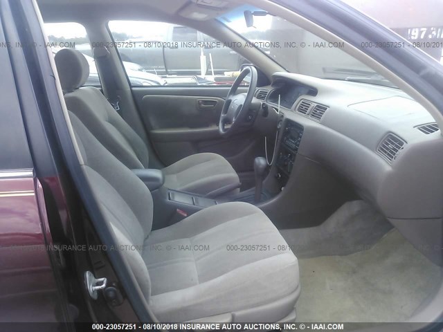 JT2BG22K6X0377644 - 1999 TOYOTA CAMRY LE/XLE BURGUNDY photo 5