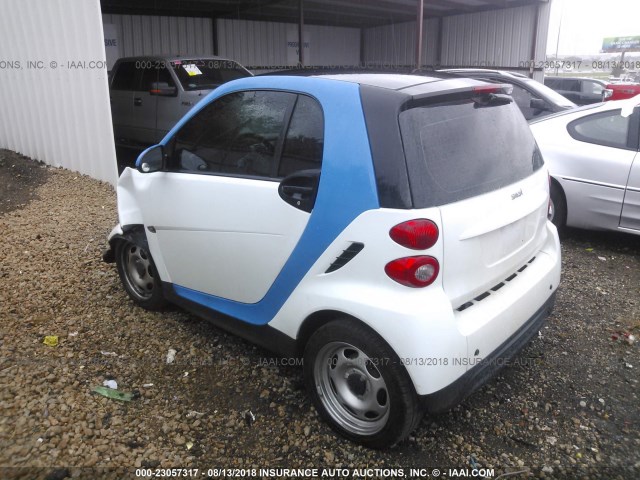 WMEEJ3BA8EK778389 - 2014 SMART FORTWO PURE/PASSION WHITE photo 3