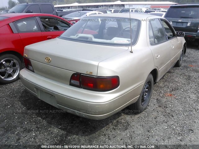 4T1BG12K9TU796572 - 1996 TOYOTA CAMRY DX/LE/XLE GOLD photo 4