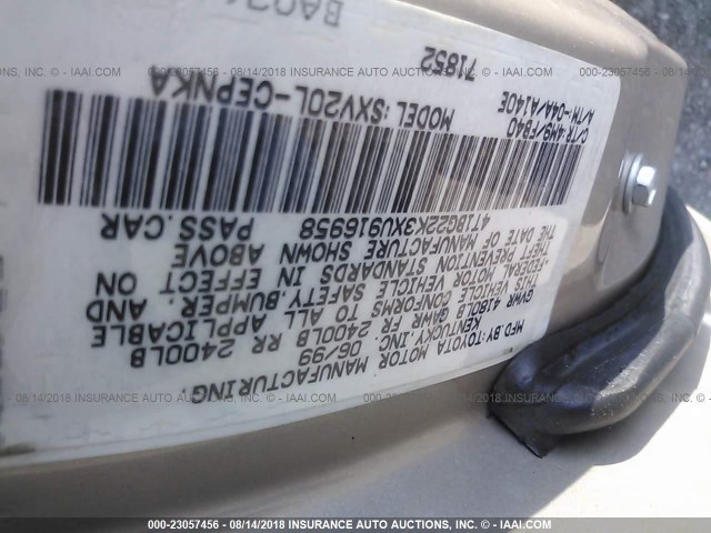 4T1BG22K3XU916958 - 1999 TOYOTA CAMRY CE/LE/XLE 金色 照片 9