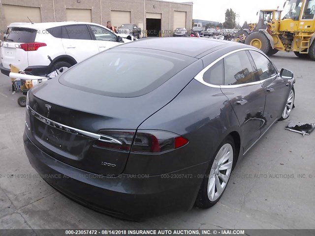 5YJSA1E2XHF229370 - 2017 TESLA MODEL S GRAY photo 4