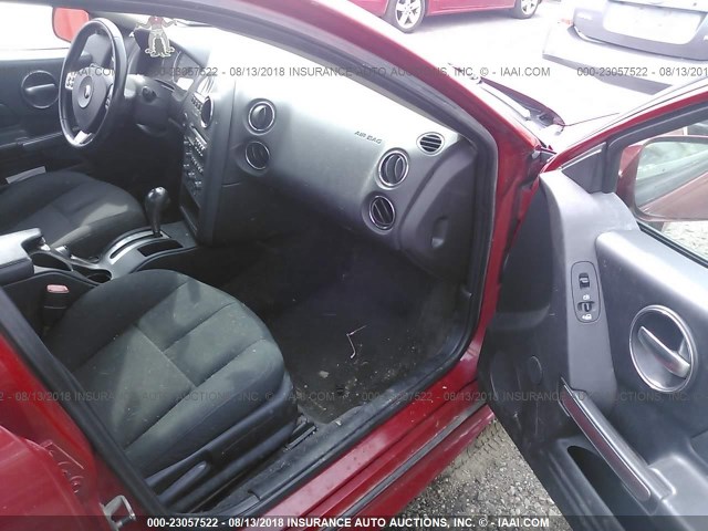 2G2WP552681134688 - 2008 PONTIAC GRAND PRIX RED photo 5