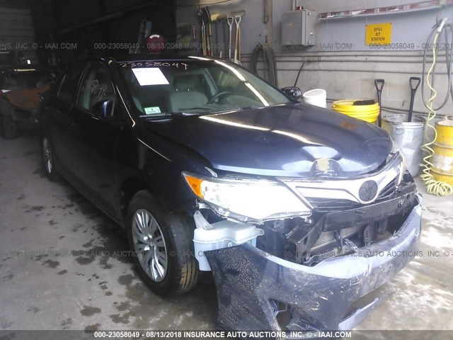 4T4BF1FK3ER388638 - 2014 TOYOTA CAMRY L/SE/LE/XLE ლურჯი ფოტო 1