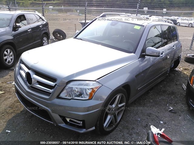 WDCGG8HB1BF626620 - 2011 MERCEDES-BENZ GLK 350 4MATIC SILVER photo 2