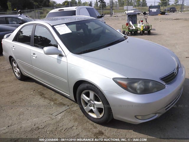 JTDBE32K720006682 - 2002 TOYOTA CAMRY LE/XLE/SE Gümüş foto 1