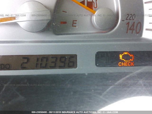 JTDBE32K720006682 - 2002 TOYOTA CAMRY LE/XLE/SE Gümüş foto 7