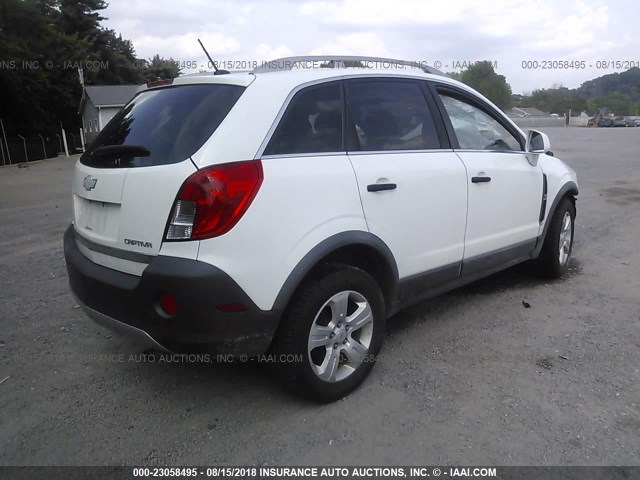 3GNAL2EK5DS634959 - 2013 CHEVROLET CAPTIVA LS WHITE photo 4