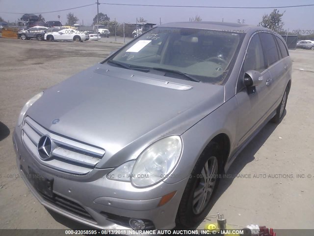 4JGCB65E58A081660 - 2008 MERCEDES-BENZ R 350 SILVER photo 2