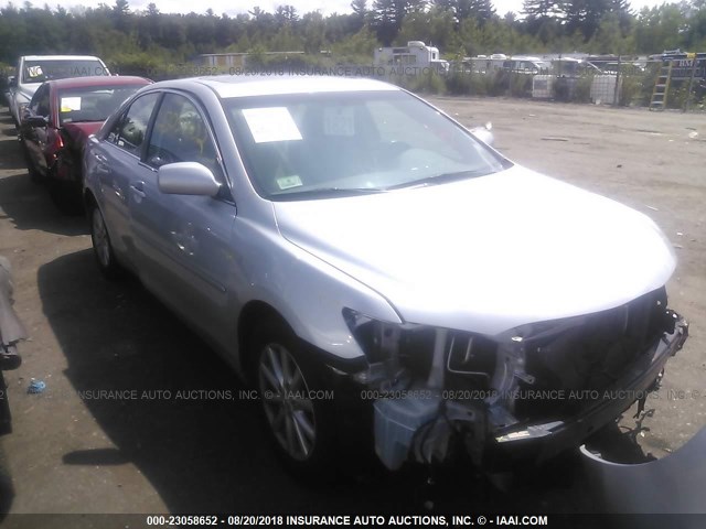 4T1BF3EK2BU191012 - 2011 TOYOTA CAMRY SE/LE/XLE SILVER photo 1