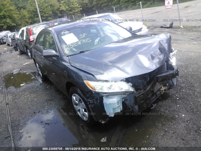 4T1BE46K49U837104 - 2009 TOYOTA CAMRY SE/LE/XLE GRAY photo 1