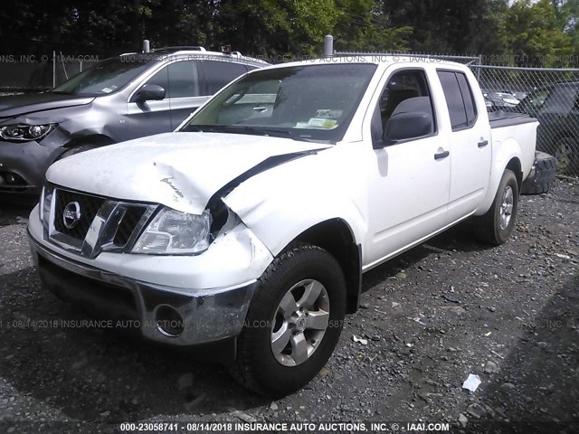 1N6AD07W59C401085 - 2009 NISSAN FRONTIER CREW CAB SE/LE/NISMO WHITE photo 2