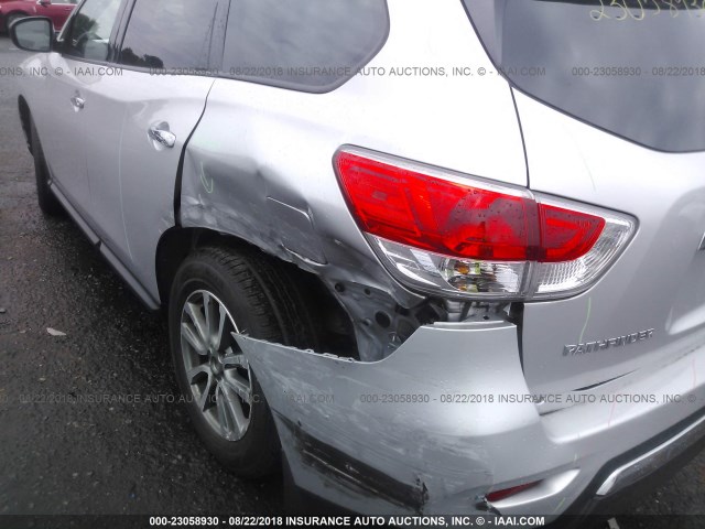 5N1AR2MN8FC677117 - 2015 NISSAN PATHFINDER S/SV/SL/PLATINUM SILVER photo 6