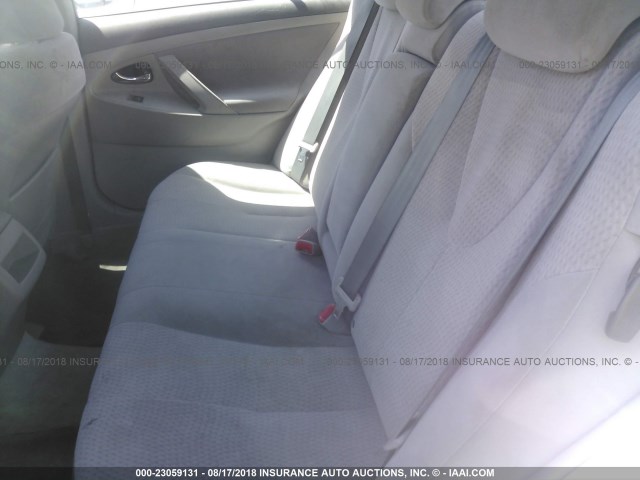 4T1BF3EK5BU150650 - 2011 TOYOTA CAMRY SE/LE/XLE ვერცხლისფერი ფოტო 8