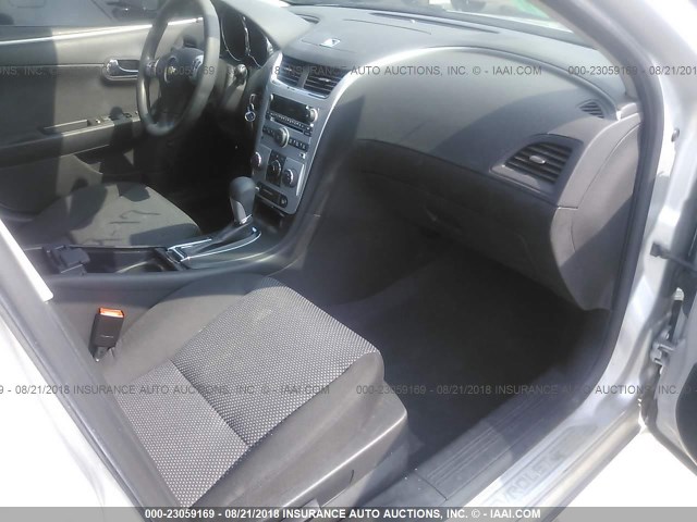 1G1ZC5E19BF357392 - 2011 CHEVROLET MALIBU 1LT ვერცხლისფერი ფოტო 5