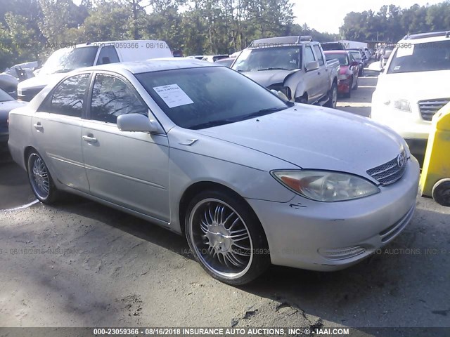 4T1BE32K43U698275 - 2003 TOYOTA CAMRY LE/XLE/SE 银色 照片 1