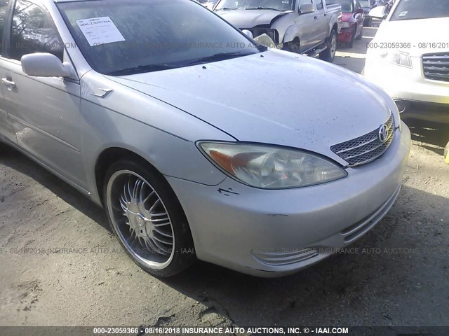 4T1BE32K43U698275 - 2003 TOYOTA CAMRY LE/XLE/SE 银色 照片 6