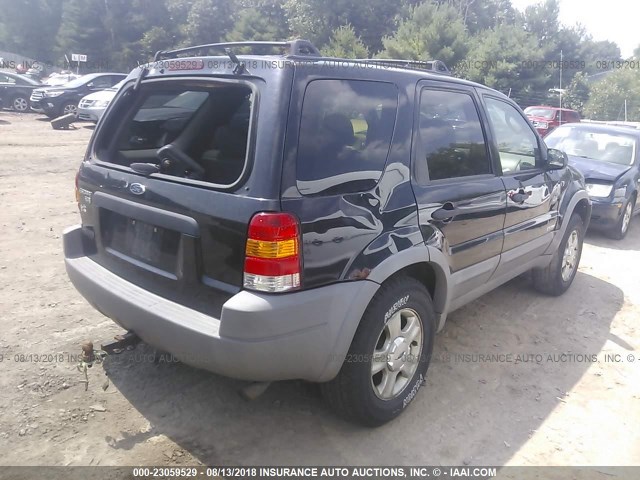 1FMYU04102KC47533 - 2002 FORD ESCAPE XLT BLACK photo 4