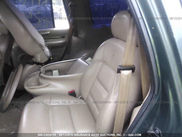 5LMPU28A0XLJ35332 - 1999 LINCOLN NAVIGATOR GREEN photo 8