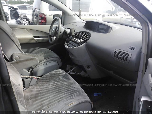 5N1BV28U04N341027 - 2004 NISSAN QUEST S/SE/SL GRAY photo 5