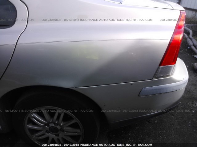 YV1RS61T632265697 - 2003 VOLVO S60 Brązowy zdjęcie 6