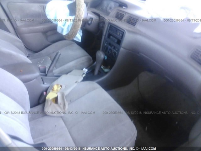 4T1BG22K1XU394282 - 1999 TOYOTA CAMRY CE/LE/XLE 米色 照片 5
