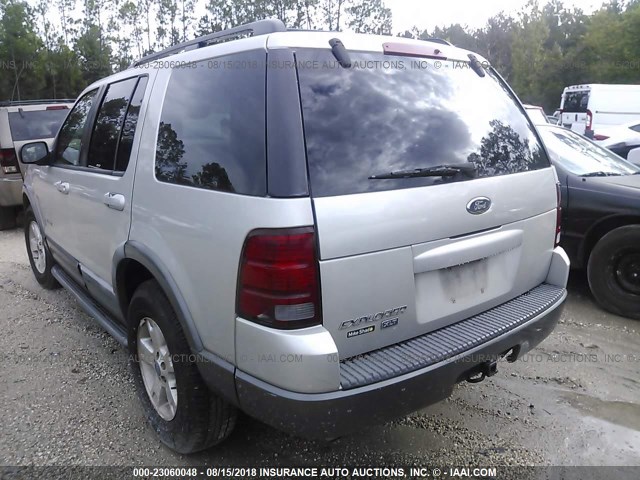 1FMZU63E82UC45058 - 2002 FORD EXPLORER XLT SILVER photo 3