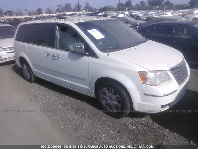 2A8HR64X28R790656 - 2008 CHRYSLER TOWN & COUNTRY LIMITED WHITE photo 1