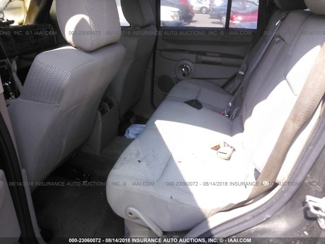 1J8HG48K96C273501 - 2006 JEEP COMMANDER GRAY photo 8