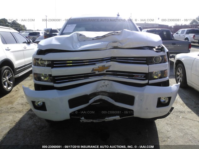 1GC1KWEY0HF182663 - 2017 CHEVROLET SILVERADO K2500 HEAVY DUTY LTZ WHITE photo 6