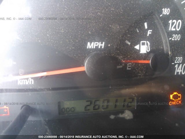 4T1BE32KX2U598132 - 2002 TOYOTA CAMRY LE/XLE/SE 银色 照片 7