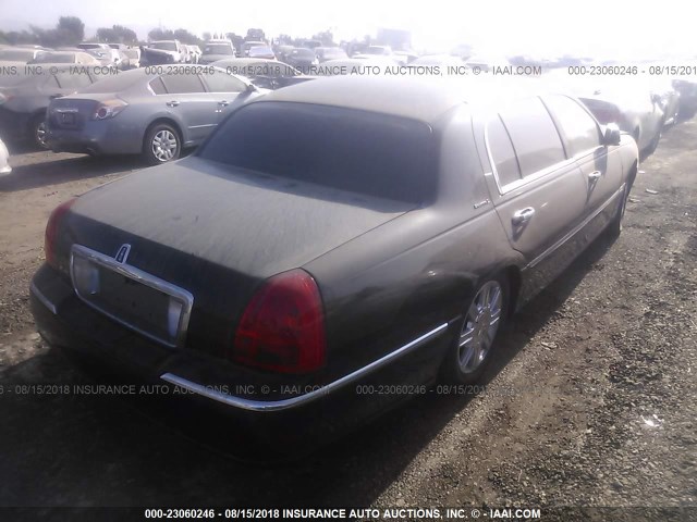 2LNBL8EV8AX753017 - 2010 LINCOLN TOWN CAR EXECUTIVE L BLACK photo 4