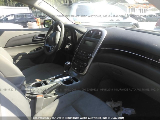 1G11A5SL3EF268012 - 2014 CHEVROLET MALIBU LS თეთრი ფოტო 5