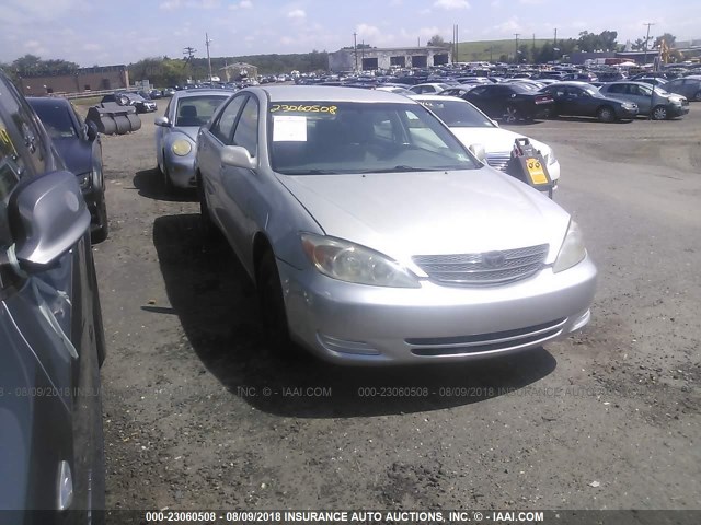 4T1BE32KX3U755983 - 2003 TOYOTA CAMRY LE/XLE/SE Gümüş foto 1