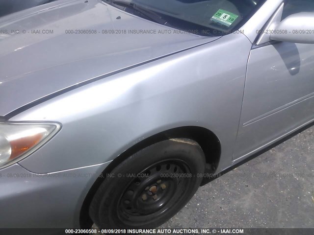 4T1BE32KX3U755983 - 2003 TOYOTA CAMRY LE/XLE/SE Gümüş foto 6