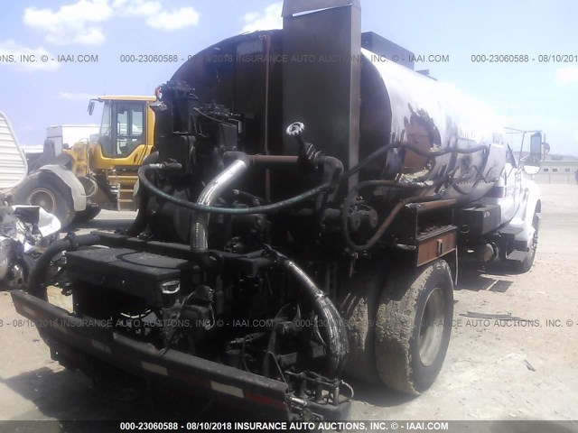 3FRXF75P79V122275 - 2009 FORD F750 SUPER DUTY 白色 照片 4