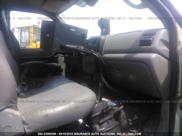 3FRXF75P79V122275 - 2009 FORD F750 SUPER DUTY 白色 照片 5