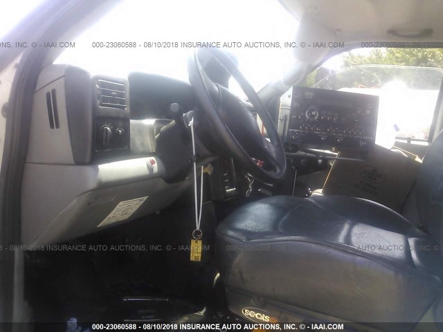 3FRXF75P79V122275 - 2009 FORD F750 SUPER DUTY 白色 照片 7