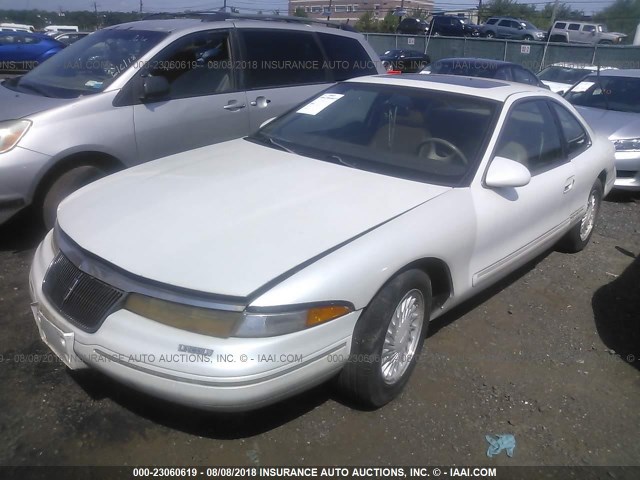 1LNLM91V4PY760973 - 1993 LINCOLN MARK VIII WHITE photo 2