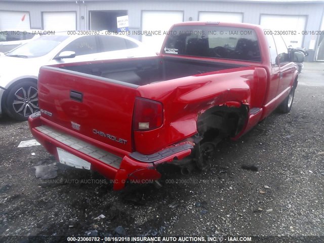 1GCCS195628154776 - 2002 CHEVROLET S TRUCK S10 RED photo 4