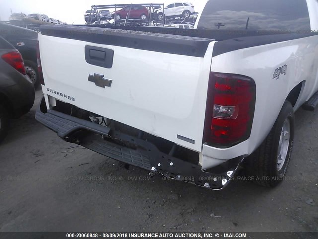 1GCRKPE01BZ227604 - 2011 CHEVROLET SILVERADO K1500 WHITE photo 6