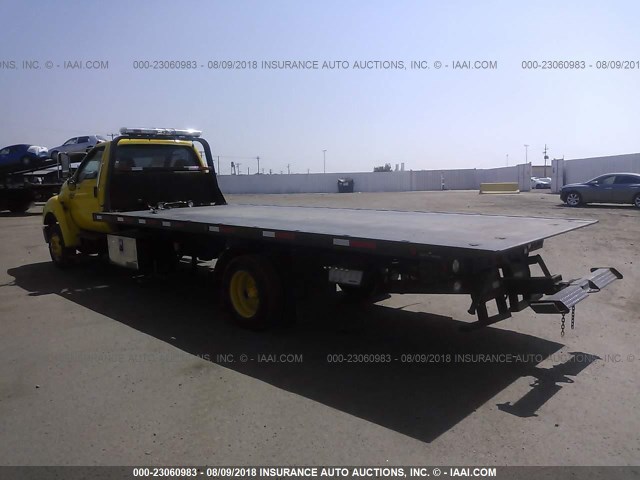 3FRNF65F85V102703 - 2005 FORD F650 YELLOW photo 3