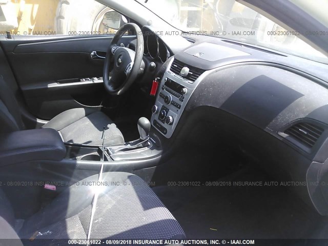 1G1ZC5E09AF188920 - 2010 CHEVROLET MALIBU 1LT თეთრი ფოტო 5