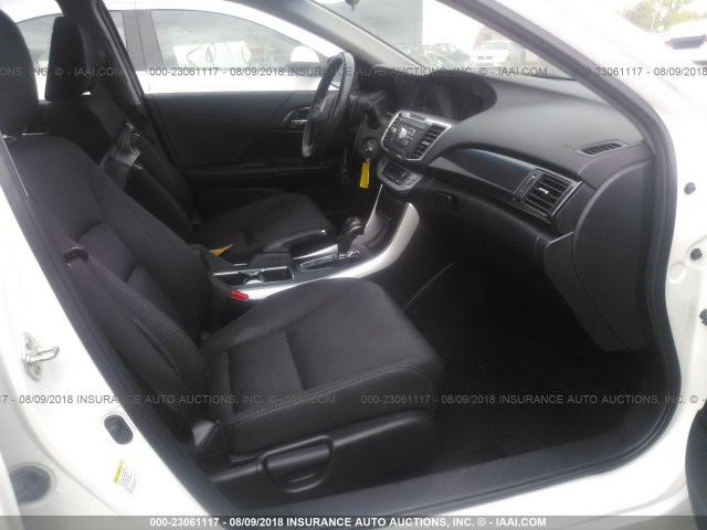 1HGCR2F58DA274310 - 2013 HONDA ACCORD SPORT 白色 照片 5