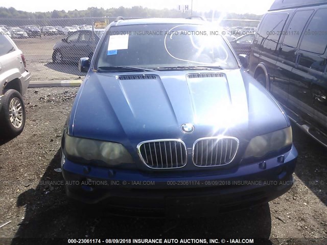5UXFB33572LH32853 - 2002 BMW X5 4.4I BLUE photo 6