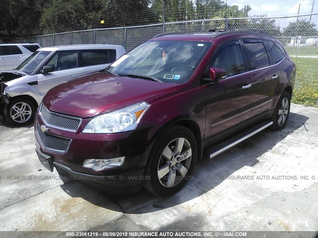 1GNKVLED3BJ275633 - 2011 CHEVROLET TRAVERSE LTZ RED photo 2