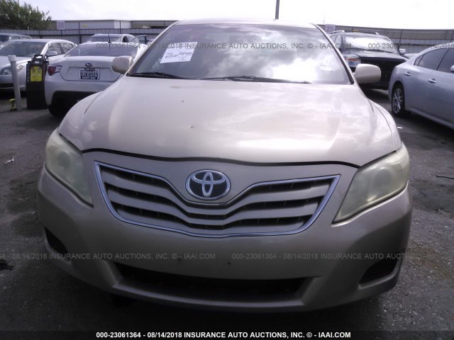 4T1BF3EK7AU100864 - 2010 TOYOTA CAMRY SE/LE/XLE 金色 照片 6