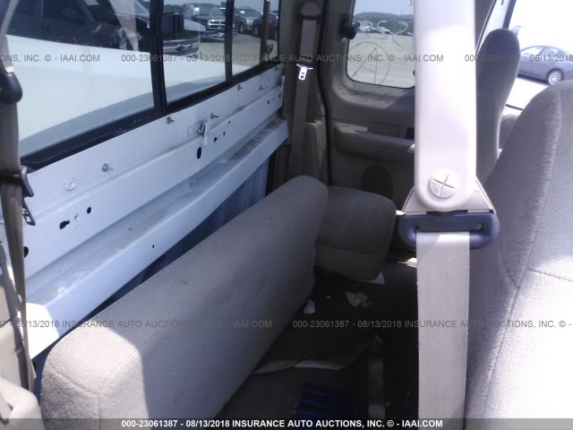 1FTRX17W2YNA49525 - 2000 FORD F150 Blanc photo 8