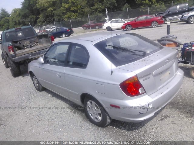 KMHCG35C15U351556 - 2005 HYUNDAI ACCENT GS SILVER photo 3